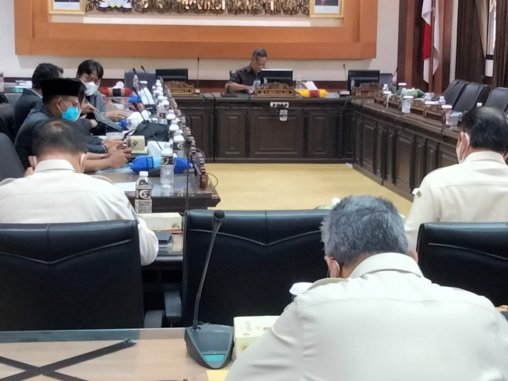 PAD Jatim 2021 Baru Terealisasi 63 Persen, Komisi C: Bapenda Harus Punya Terobosan ke Depan